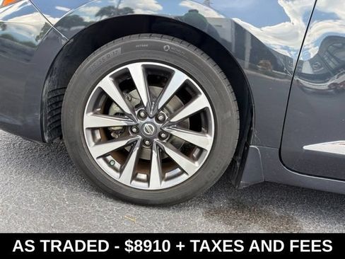 Used 2017 Nissan Altima 2.5 SL w/ 2.5 Technology Package FWD image 9