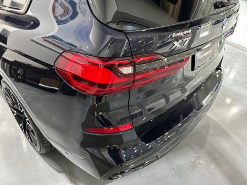 Used 2021 BMW X7 xDrive40i w/ M Sport Package AWD/4WD image 32