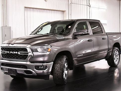 Used 2023 RAM 1500 Big Horn AWD/4WD image 3
