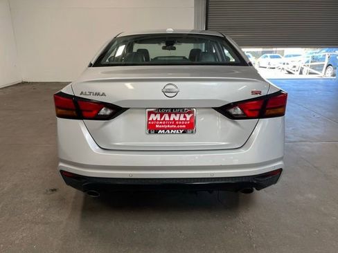 Used 2023 Nissan Altima 2.5 SR FWD image 4