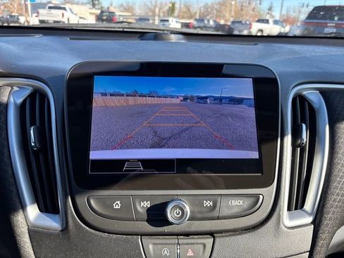 Used 2024 Chevrolet Malibu LT image 21