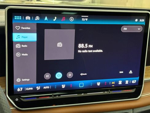 New 2026 Volkswagen Tiguan SEL R-Line AWD/4WD image 17