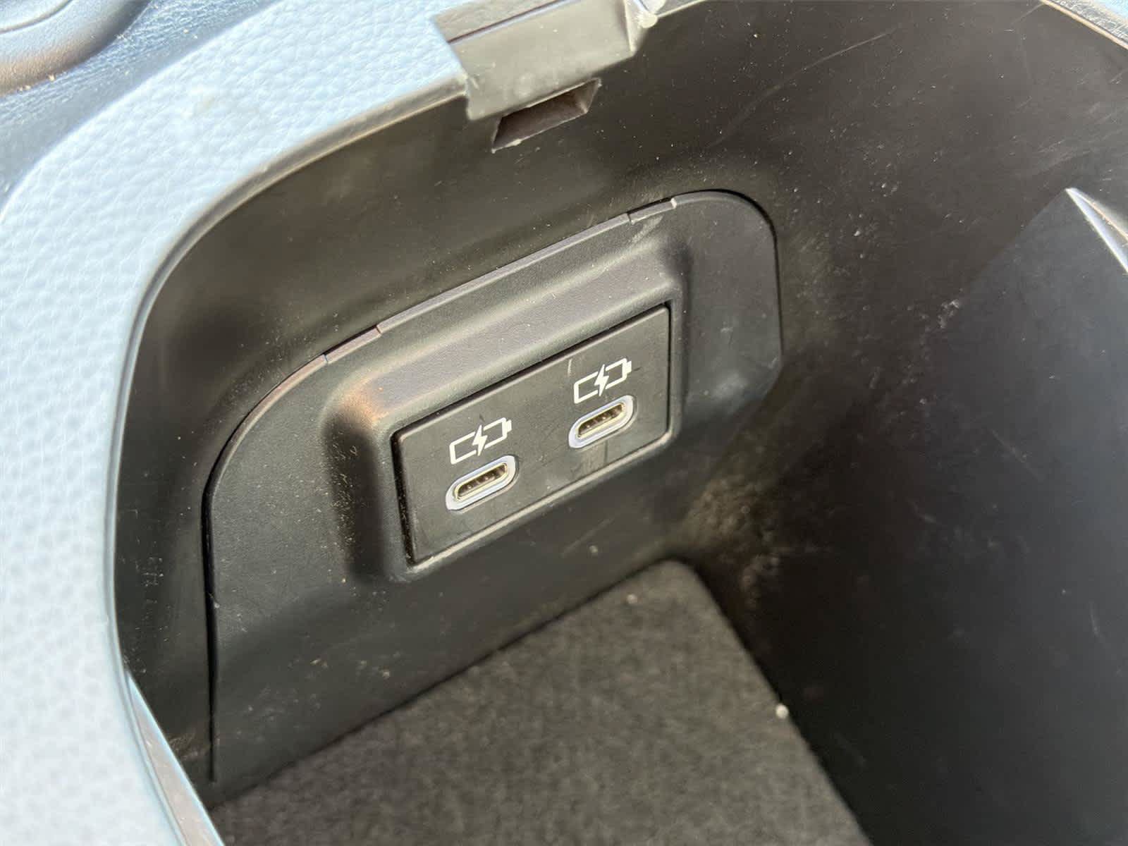 Used 2023 Toyota RAV4 XLE Premium FWD image 40