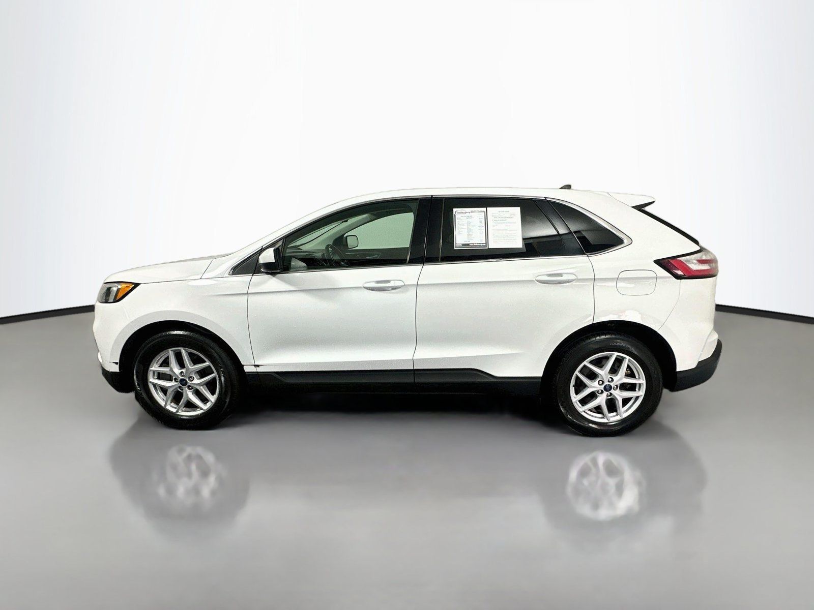 Used 2022 Ford Edge SEL AWD/4WD image 4