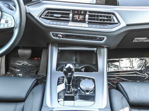 Used 2022 BMW X5 xDrive40i w/ Premium Package image 20
