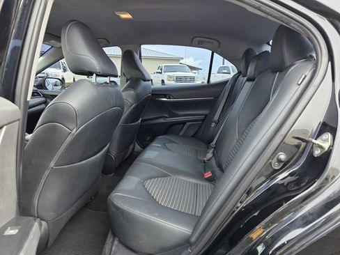 Used 2019 Toyota Camry SE FWD image 16