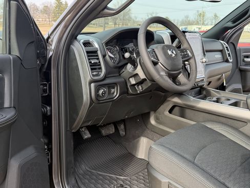 New 2026 RAM 2500 Big Horn AWD/4WD image 17