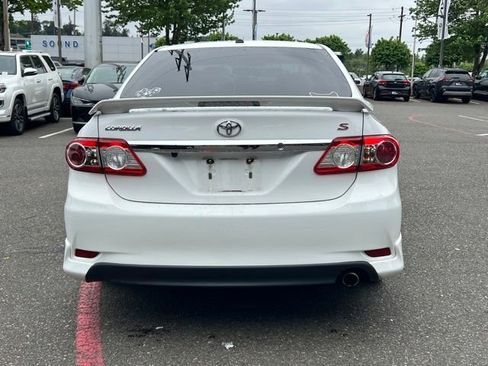 Used 2013 Toyota Corolla S w/ Premium Pkg FWD image 8