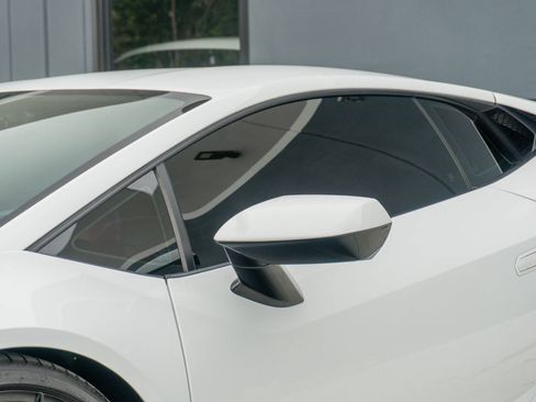 Used 2020 Lamborghini Huracan EVO image 26