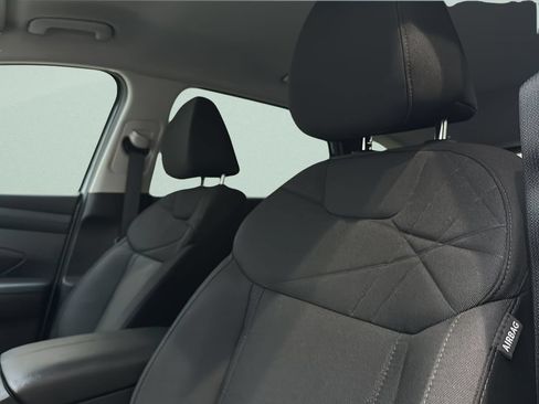 Certified 2025 Hyundai Tucson SEL AWD/4WD image 12