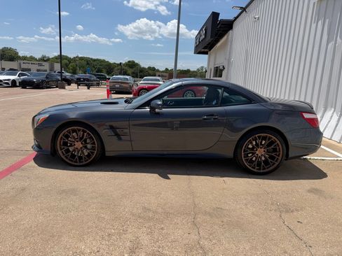 Used 2013 Mercedes-Benz SL 550 image 3