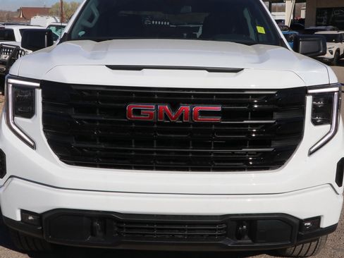 New 2026 GMC Sierra 1500 Elevation image 2