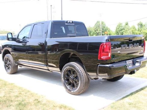 Used 2026 RAM 3500 Laramie AWD/4WD image 37