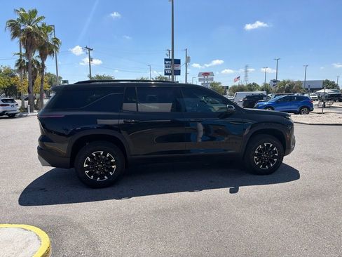 Used 2025 Chevrolet Traverse Z71 w/ Enhanced Driving Package AWD/4WD image 5