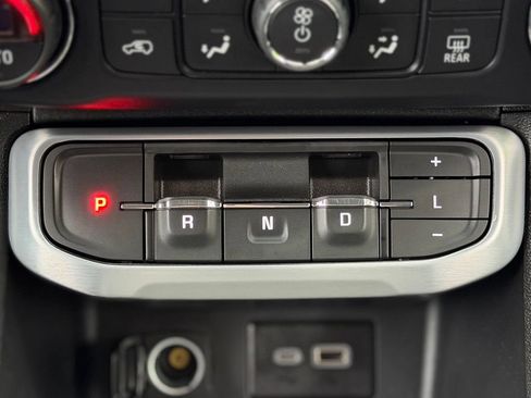 Used 2021 GMC Acadia SLE w/ Driver Convenience Package AWD/4WD image 21