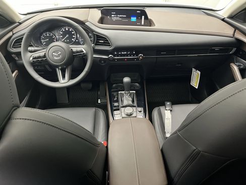 Used 2025 MAZDA CX-30 AWD 2.5 S w/ Premium Package image 3