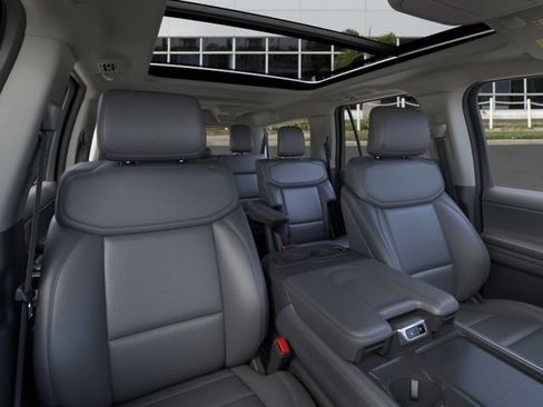 New 2026 Ford Expedition Max Active RWD image 10