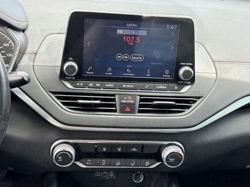 Used 2022 Nissan Altima 2.5 SR AWD/4WD image 17