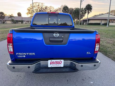 Used 2014 Nissan Frontier SL image 7