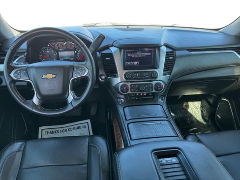 Used 2020 Chevrolet Suburban Premier image 10