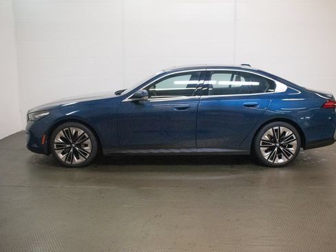 Used 2026 BMW 540i xDrive AWD/4WD image 7