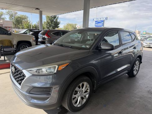 Used 2019 Hyundai Tucson SE w/ Cargo Package AWD/4WD image 4
