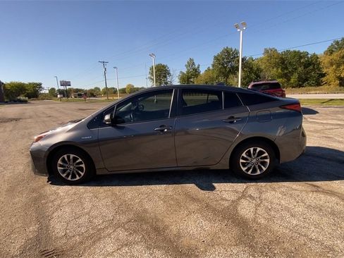 Used 2019 Toyota Prius Limited image 5