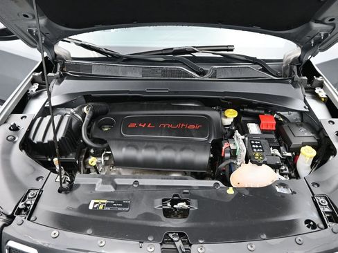 Used 2022 Jeep Compass Latitude image 15