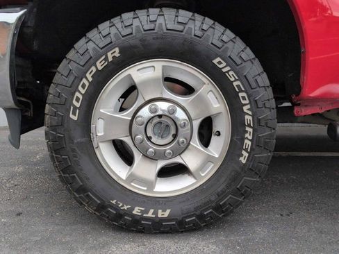 Used 2015 Ford F250 XLT w/ FX4 Off-Road Package AWD/4WD image 31