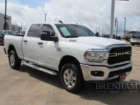 Used 2024 RAM 2500 Big Horn w/ Off Road Package AWD/4WD image 8