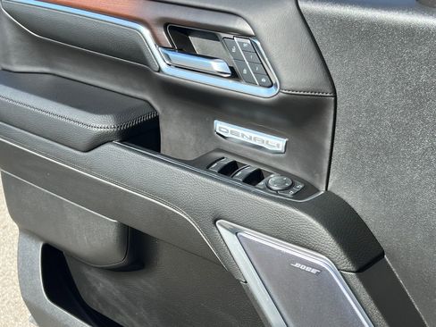 Used 2024 GMC Sierra 1500 Denali w/ Technology Package image 31