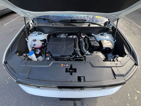 Used 2025 Hyundai Santa Fe SEL image 36