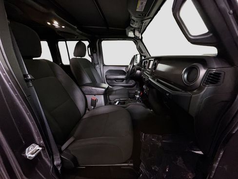 Used 2021 Jeep Wrangler Unlimited Sport image 29