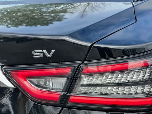 Used 2023 Nissan Maxima SV w/ Floor Mat Group image 26