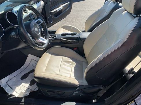 Used 2023 Ford Mustang GT Premium image 15