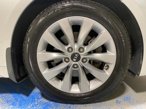 Used 2016 Kia Optima EX image 26