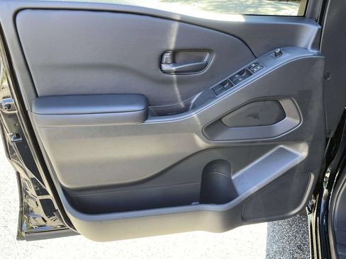 New 2026 Nissan Frontier SV w/ All-Weather Content Package AWD/4WD image 13