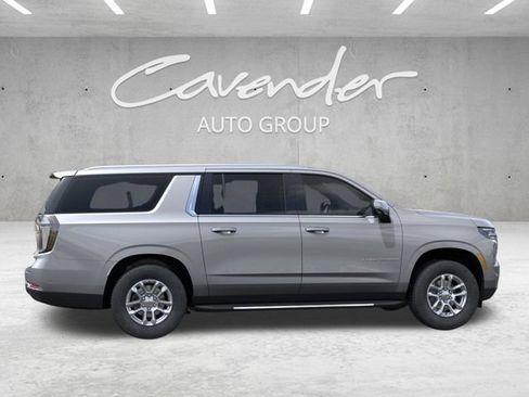 New 2026 Chevrolet Suburban LT w/ Comfort Package RWD image 5