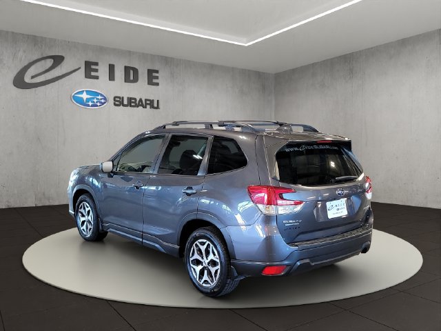 Used 2020 Subaru Forester Premium AWD/4WD image 9