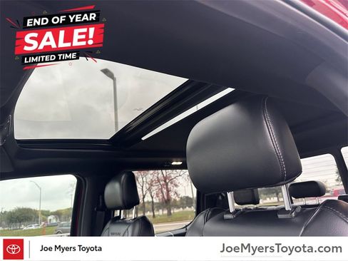 Used 2018 Ford F150 Raptor w/ Equipment Group 802A Luxury image 32