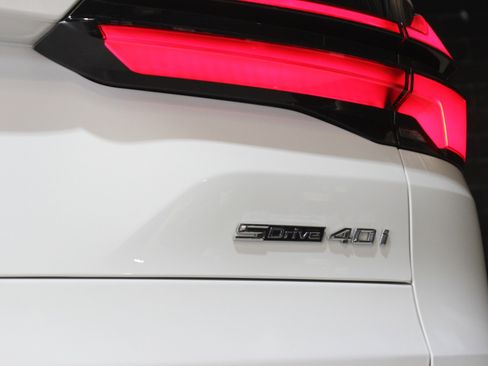 Used 2024 BMW X5 sDrive40i image 13