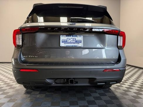 New 2026 Ford Explorer Active AWD/4WD image 10