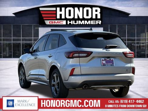 Used 2024 Ford Escape ST-Line image 5