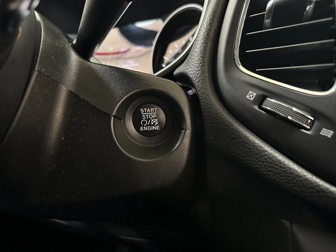 Used 2019 Jeep Compass Latitude w/ Cold Weather Group image 19