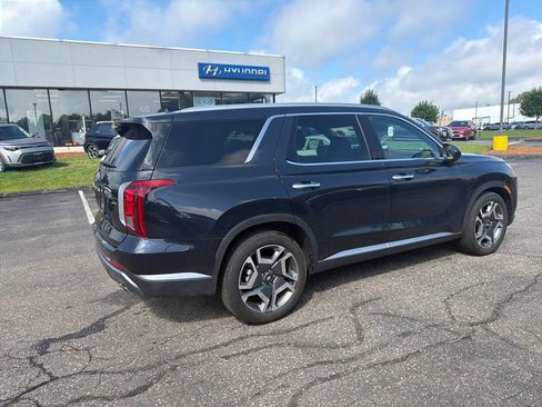Used 2025 Hyundai Palisade SEL AWD/4WD image 3