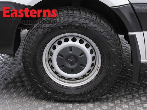 Used 2017 Mercedes-Benz Sprinter 144 Cargo image 29