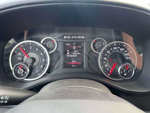 New 2026 RAM 1500 Express AWD/4WD image 12
