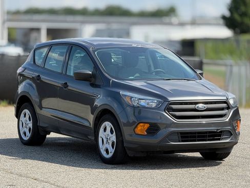 Used 2018 Ford Escape S FWD image 1