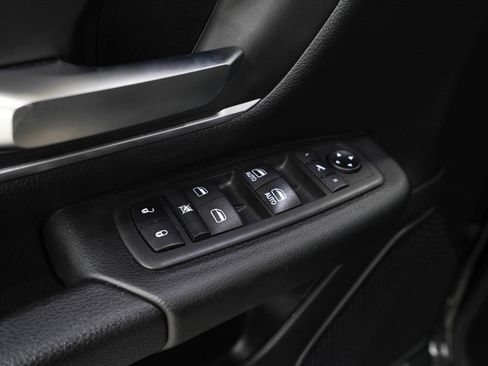 Used 2020 RAM 1500 Big Horn AWD/4WD image 22