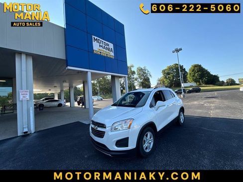 Used 2015 Chevrolet Trax LT w/ LT Sun and Sound Package FWD image 1